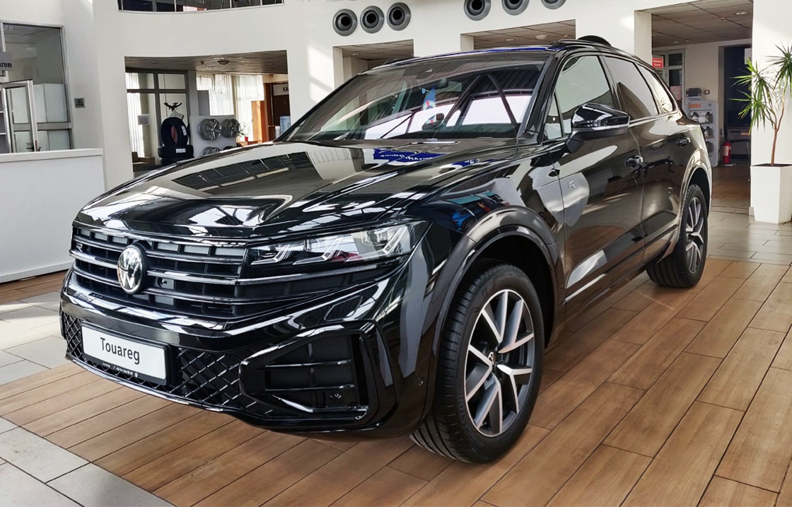 Новий Touareg R-Line Platinum+