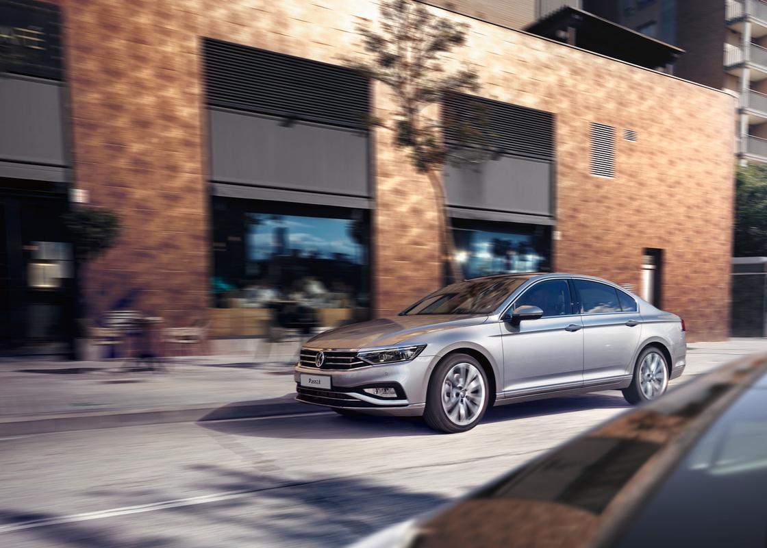 Новий Passat