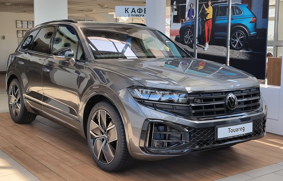 Новий Touareg R-Line Platinum+